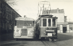 86074 Afbeelding van een electrische tram van de N.B.M. (motorwagen nr. 5) op de laatste dag van de stadsdienst met ...